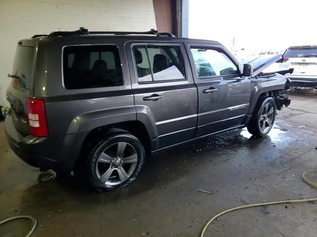 2014 Jeep Liberty (Patriot) - Image 14