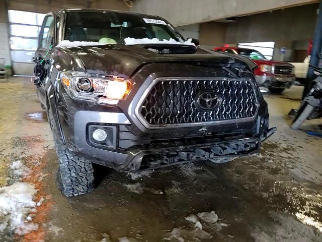 2019 Toyota Tacoma - Image 10