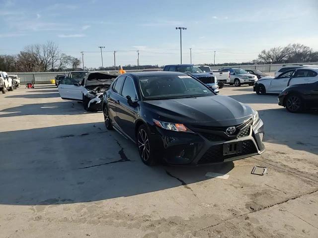 2020 Toyota Camry - Image 10