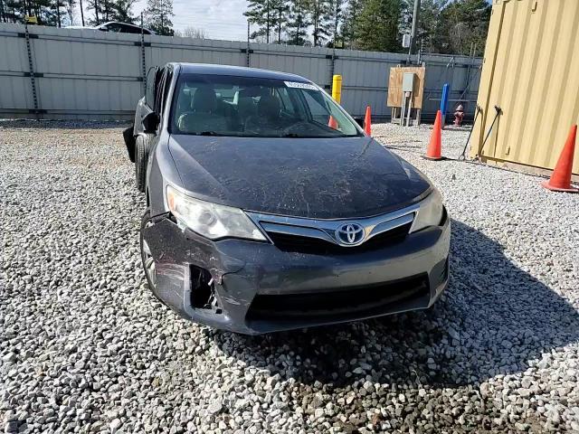 2014 Toyota Camry - Image 13