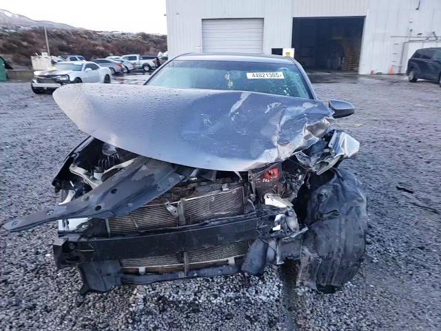 2016 Toyota Camry - Image 11