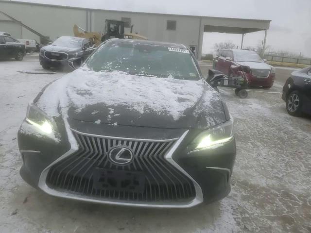 2019 Lexus ES - Image 10