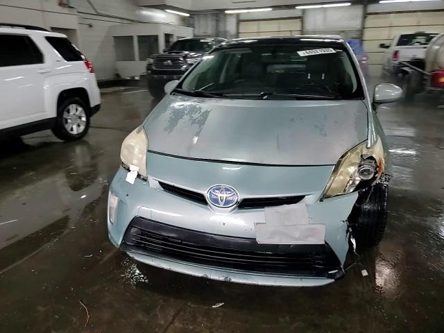 2012 Toyota Prius - Image 13