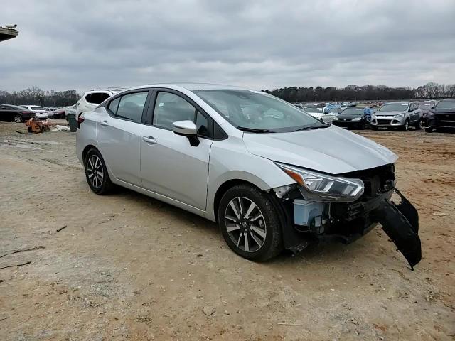 2021 Nissan Versa - Image 11