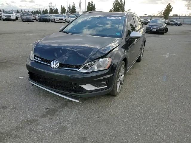 2017 Volkswagen Golf - Image 11