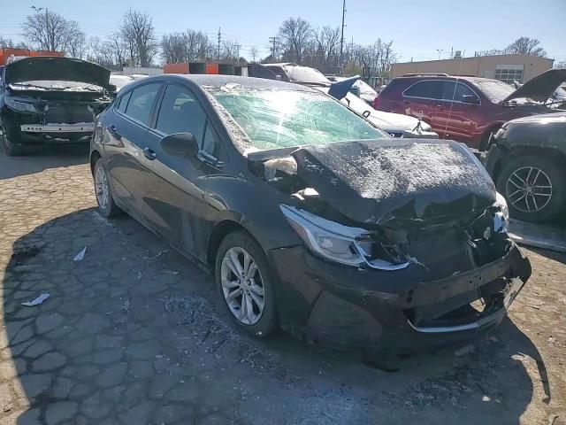 2019 Chevrolet Cruze - Image 11