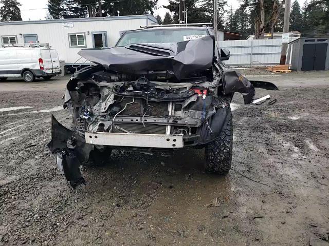 2018 Toyota 4Runner - Image 11