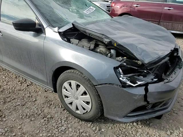 2016 Volkswagen Jetta - Image 10