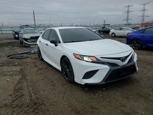 2019 Toyota Camry - Image 11