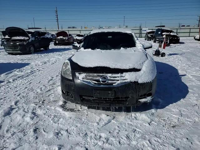 2012 Nissan Altima - Image 10
