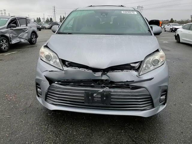 2018 Toyota Sienna - Image 12