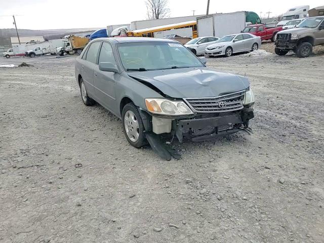2004 Toyota Avalon - Image 10