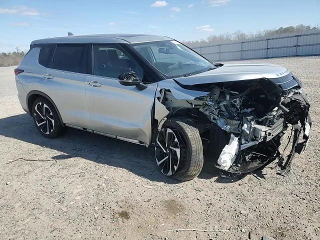 2024 Mitsubishi Outlander - Image 11