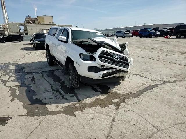 2017 Toyota Tacoma - Image 11