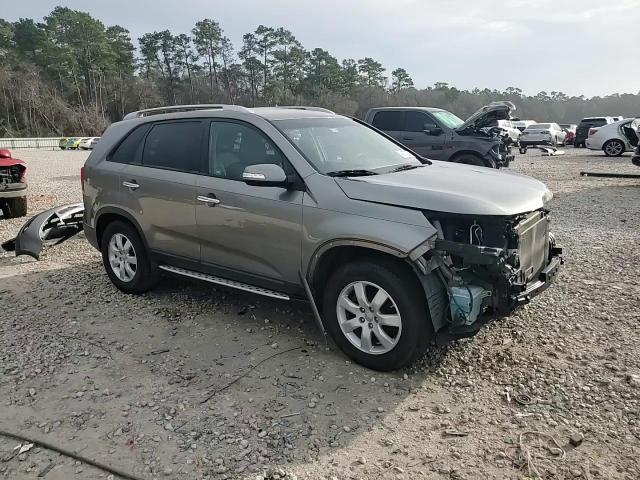 2013 Kia Sorento - Image 15