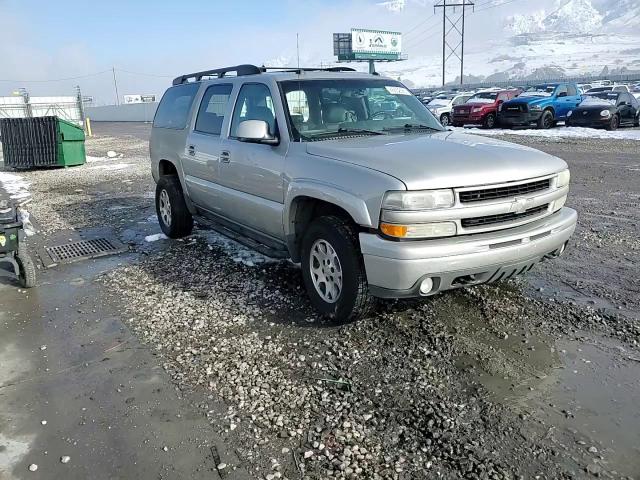 2004 Chevrolet Suburban - Image 11