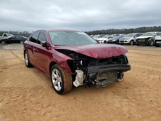 2015 Volkswagen Passat - Image 13