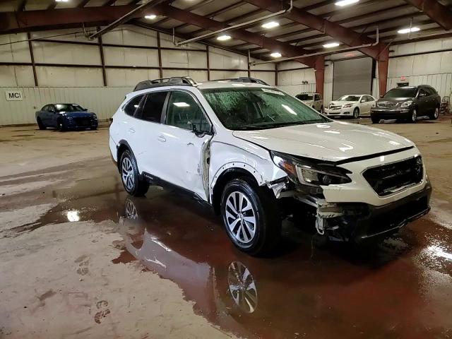 2021 Subaru Outback - Image 15