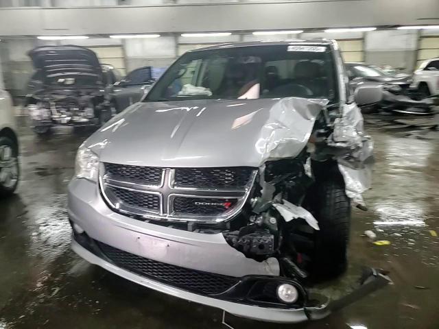 2017 Dodge Caravan - Image 15