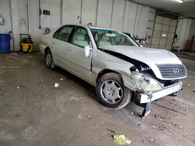 2002 Lexus LS - Image 11