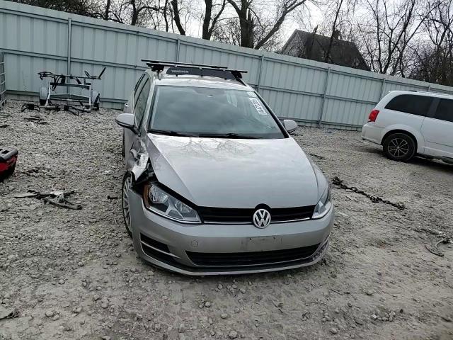 2017 Volkswagen Golf - Image 11