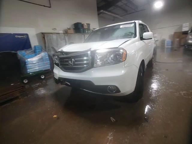 2015 Honda Pilot - Image 13