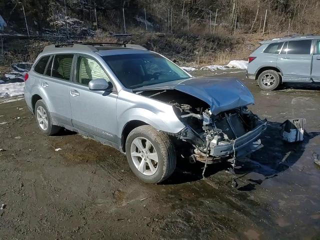 2013 Subaru Outback - Image 11