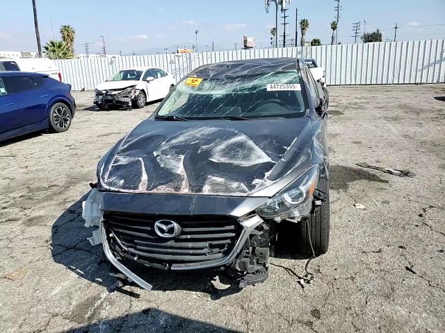 2017 Mazda 3 - Image 10