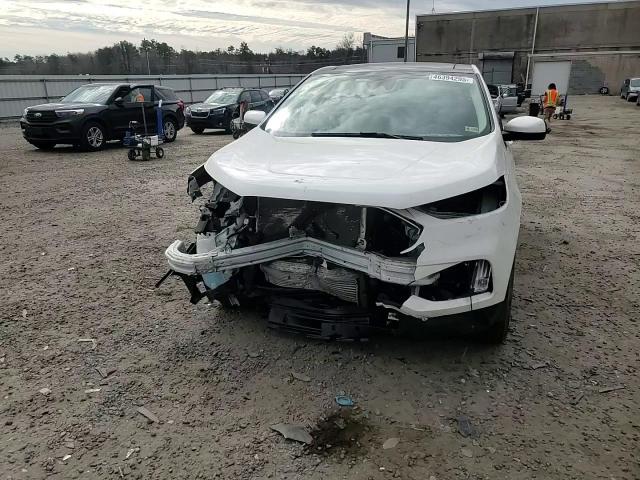 2022 Ford Edge - Image 11