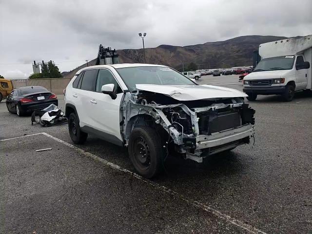 2024 Toyota RAV 4 - Image 10