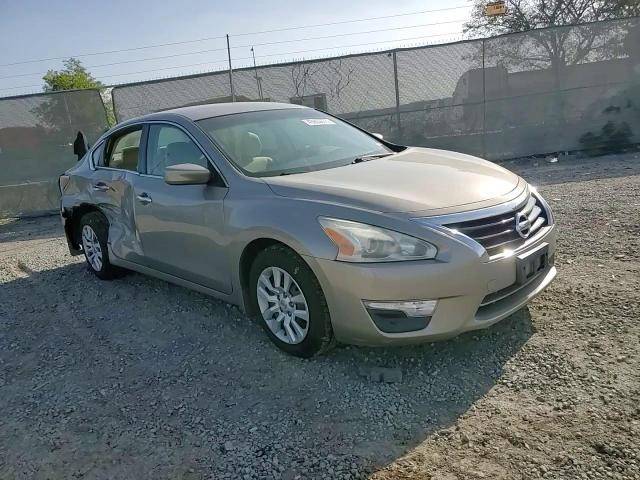 2015 Nissan Altima - Image 11