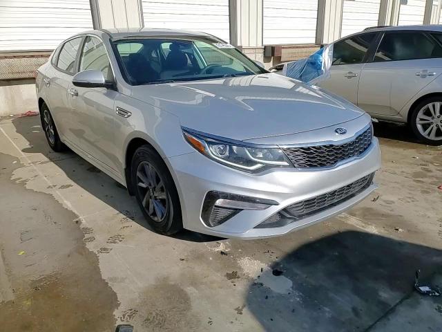 2020 Kia Optima - Image 10