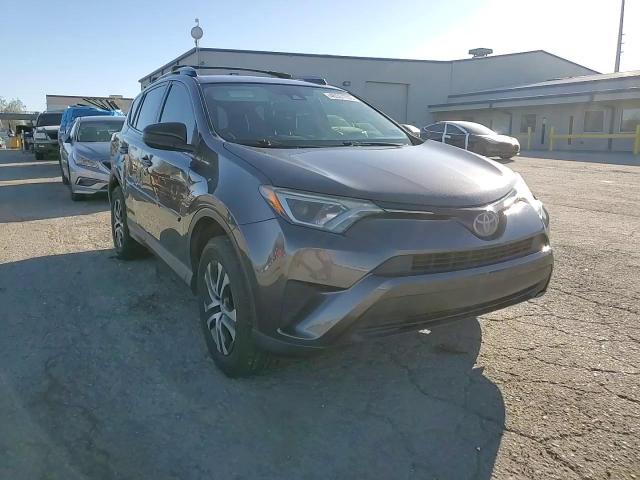2018 Toyota RAV 4 - Image 15