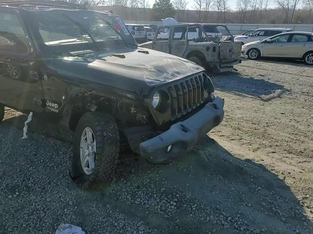 2018 Jeep Wrangler - Image 11