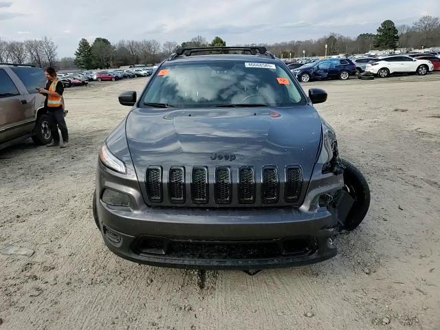 2016 Jeep Grand Cherokee - Image 11