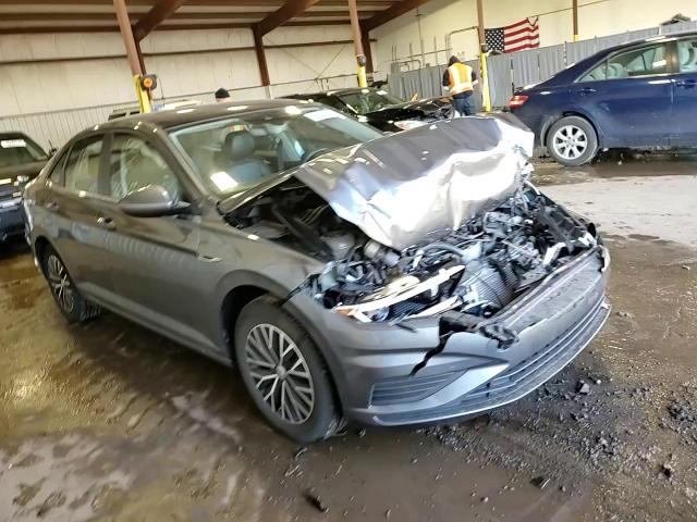 2019 Volkswagen Jetta - Image 13