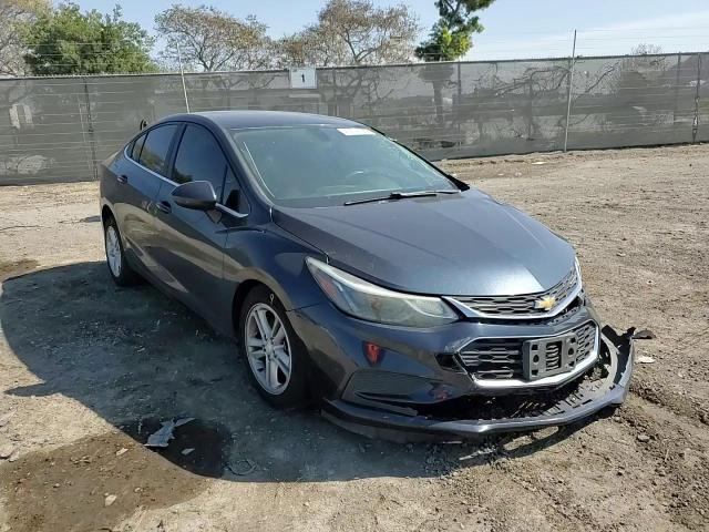 2016 Chevrolet Cruze - Image 10