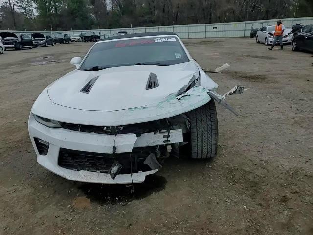 2017 Chevrolet Camaro - Image 11