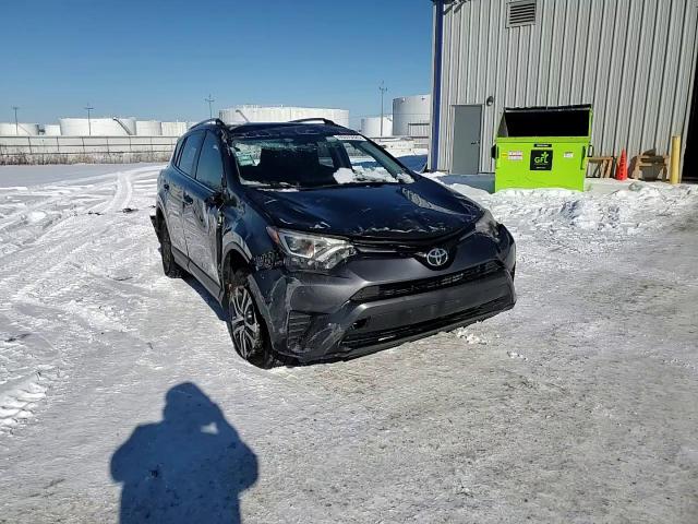 2018 Toyota RAV 4 - Image 12