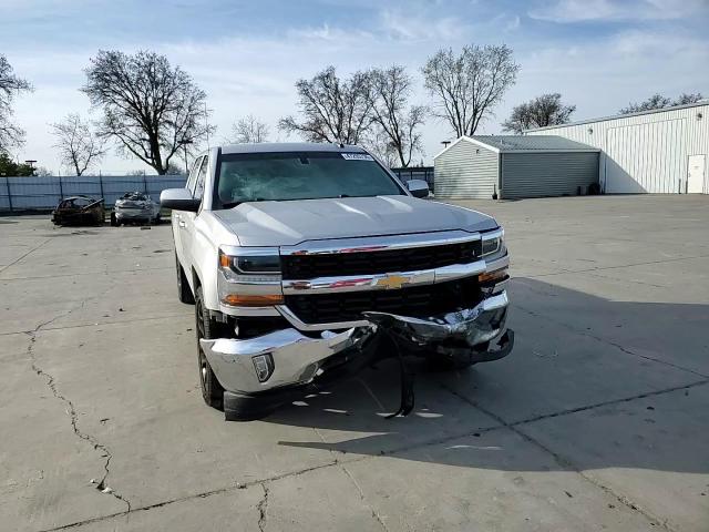 2017 Chevrolet Silverado - Image 10