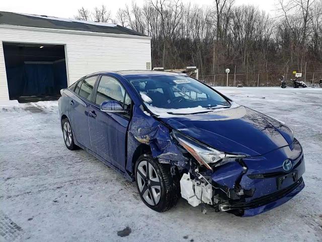 2018 Toyota Prius - Image 10