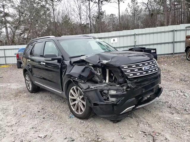 2017 Ford Explorer - Image 12