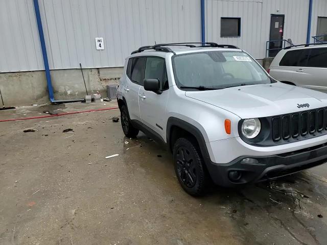 2018 Jeep Renegade - Image 14