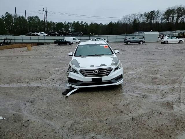 2015 Hyundai Sonata - Image 11