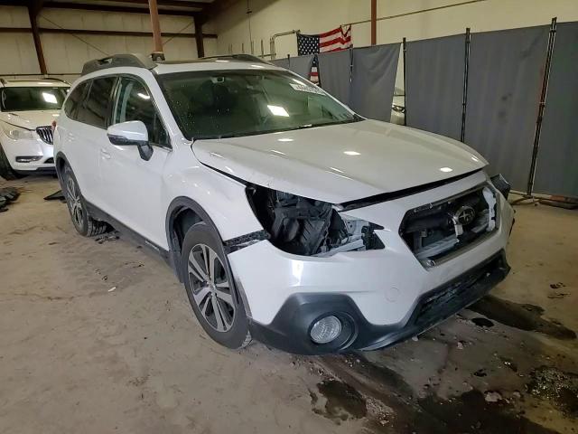 2018 Subaru Outback - Image 14