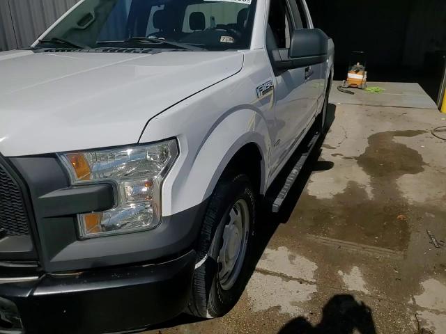 2016 Ford F-150 - Image 13