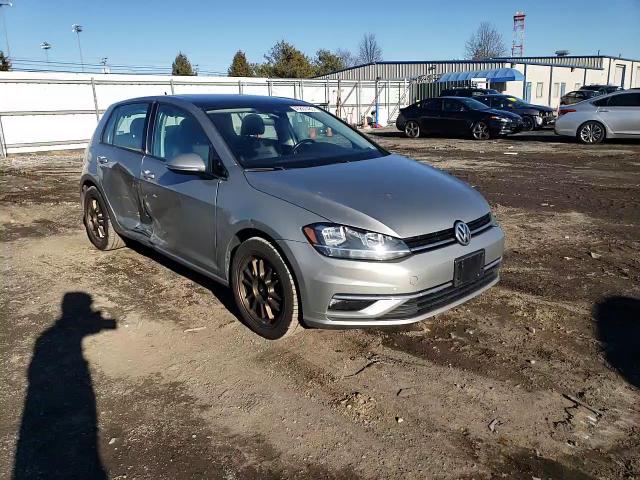 2019 Volkswagen Golf - Image 10