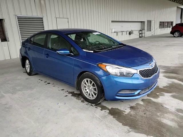 2015 Kia Forte - Image 10