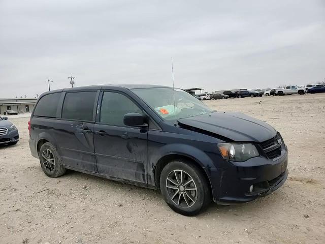 2016 Dodge Caravan - Image 11