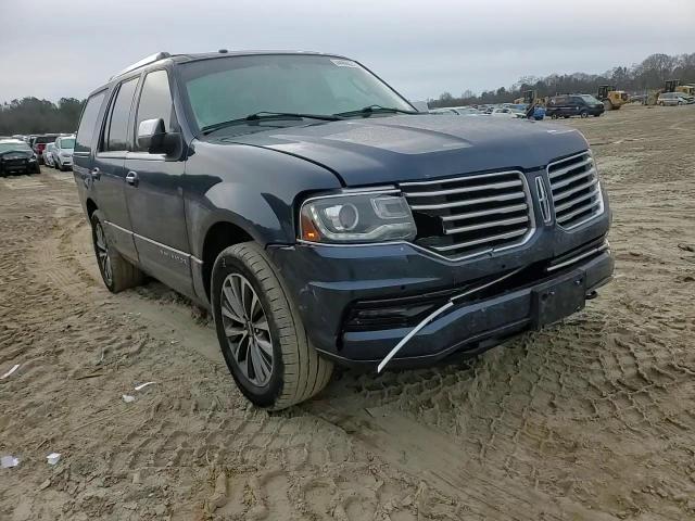 2015 Lincoln Navigator - Image 11